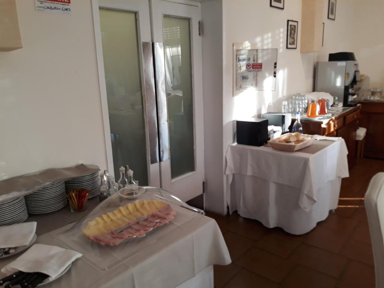 Hotel Casa Rossa Монтекатини-Терме Экстерьер фото